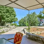 House With Sea View&garden In Nerezine