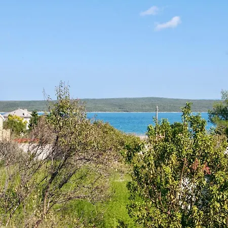 House With Sea View And Garden In