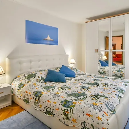 Casa de hóspedes House With Sea View And Garden In 3*