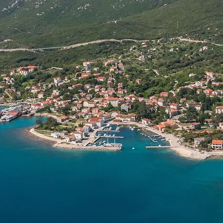 Penzion House With Sea View And Garden In 3*