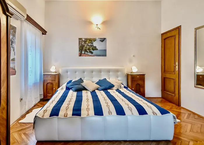 Гостевой дом House With Sea View And Garden In 3*