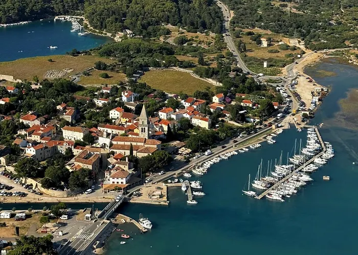 Гостевой дом House With Sea View And Garden In Нерезине